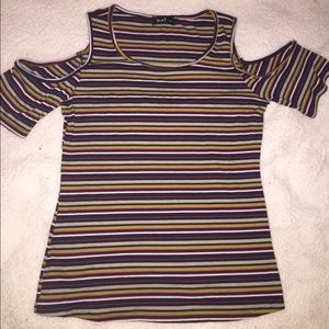 Open shoulder top 1X